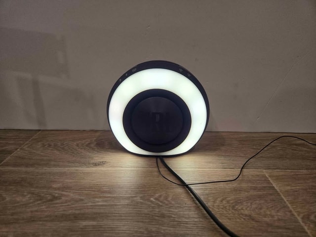 Premium JBL Horizon Bluetooth Clock Radio Speaker - photo 2