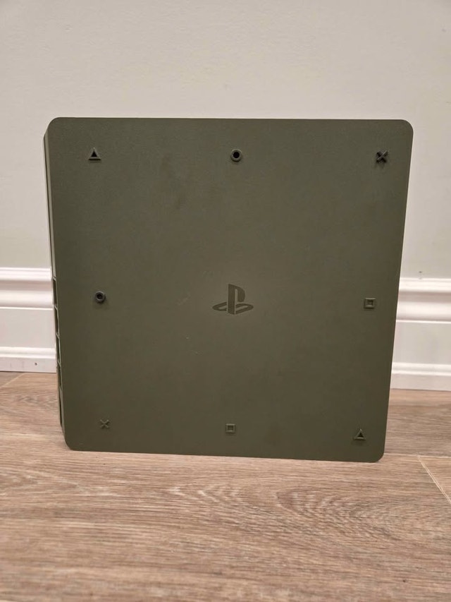 Firmware 8.52 Limited Edition Green Camouflage PS4 Slim 1TB - photo 2