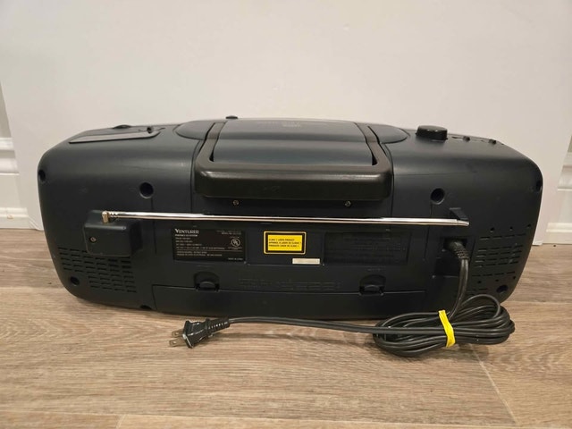 Venturer CD-770E Portable Boombox CD, Dual Cassette & Radio - photo 2
