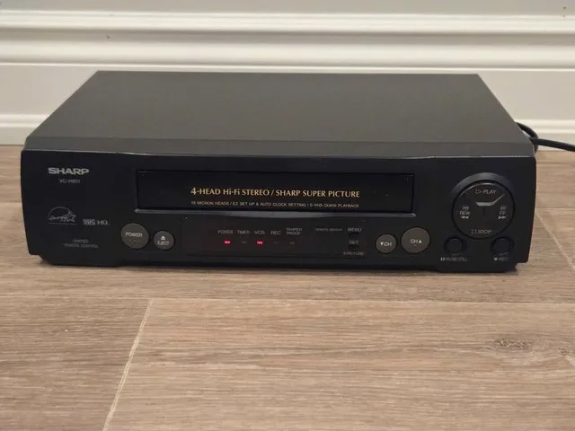 Sharp VC-H811 4-Head Hi-Fi Stereo VCR – Excellent Condition!