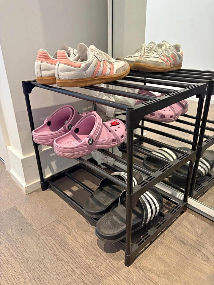 Black Shoe Rack