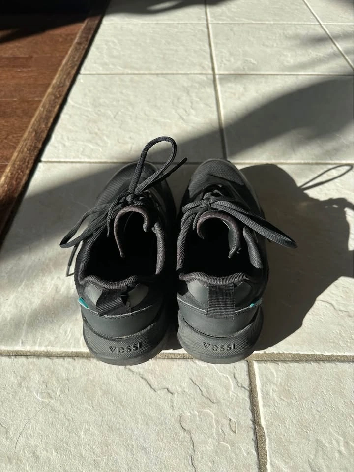 Vessi Women’s Waterproof Tidal Sneaker - size 7.5 - photo 3