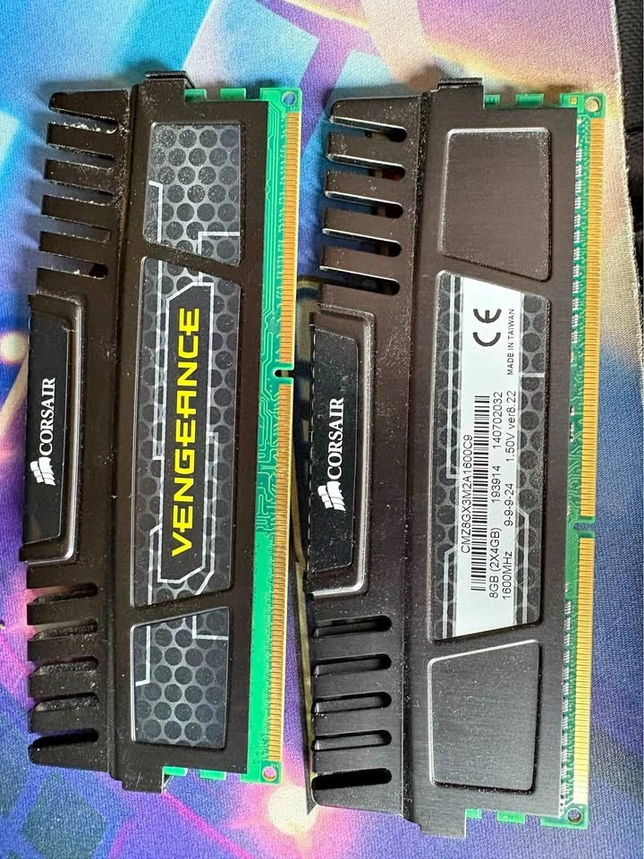 Corsair Vengeance 8GB (2x4GB) DDR3 1600MHz Desktop RAM
