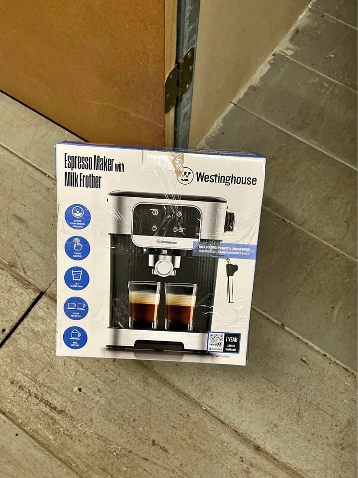 Westinghouse Espresso Maker with Milk Frother