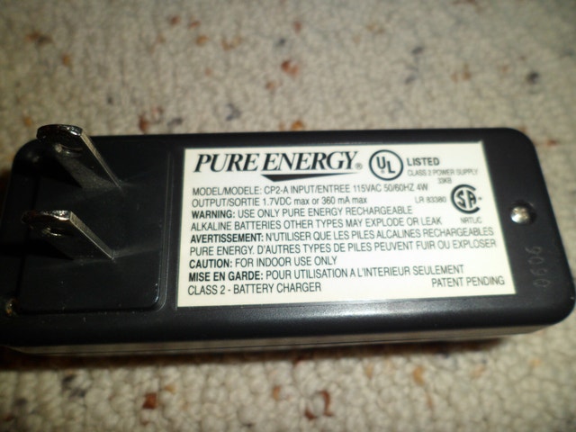 Pure Energy Charge Pal Double AA battery charger - photo 2