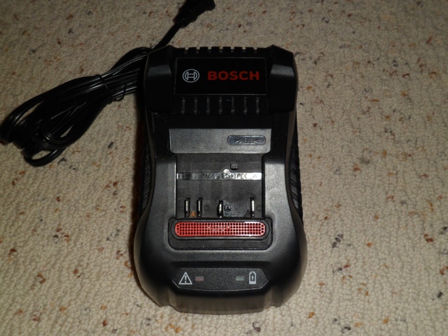 Bosch BC 1880 BC1880 Corded Bench Charger 14.4–18V 8A