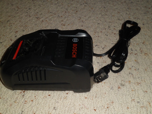 Bosch BC 1880 BC1880 Corded Bench Charger 14.4–18V 8A - photo 2