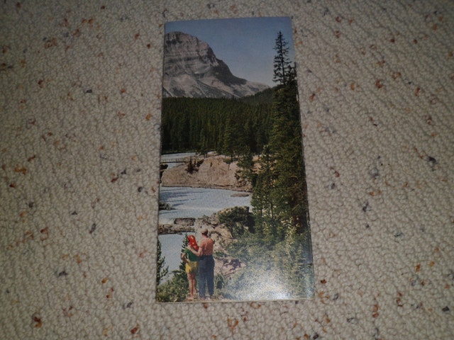 Vintage 1951 National Parks British Columbia Canada brochure 8" - photo 2