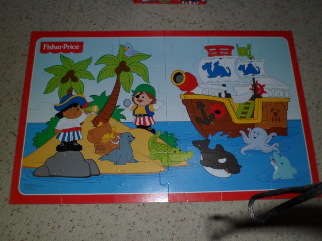 Fisher-Price Book & Floor Puzzle: Pirate Island 24 Giant Puzzle - photo 2