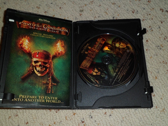 Pirates of the Caribbean Dead Man's Chest 2-disc DVD - photo 2