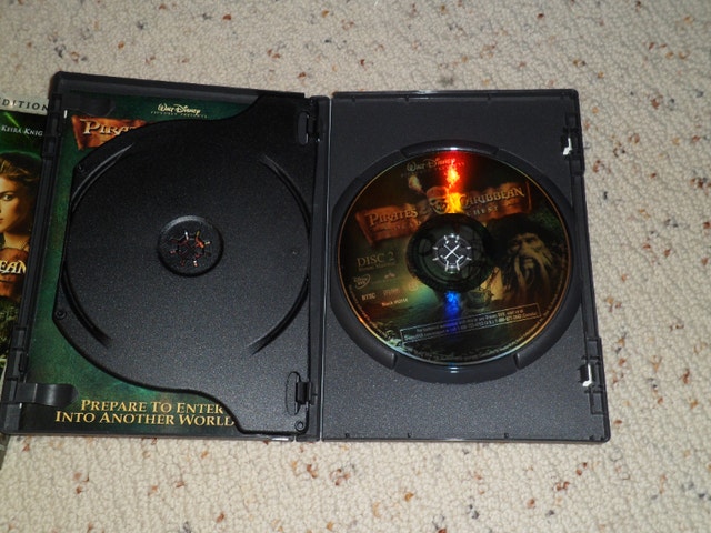 Pirates of the Caribbean Dead Man's Chest DVD Special Edition - photo 4