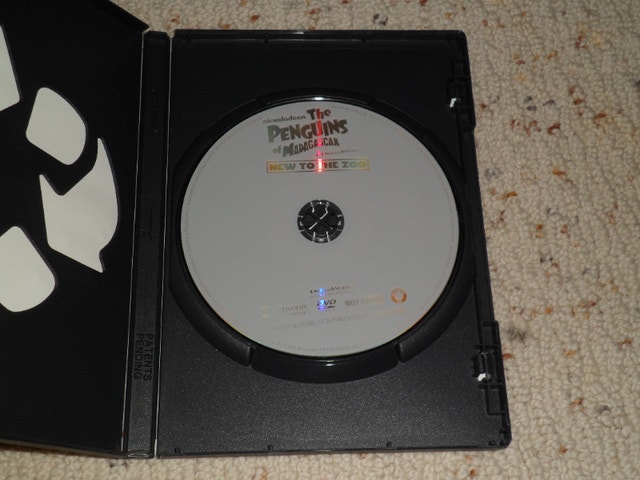 Penguins of Madagascar: New to the Zoo DVD movie - photo 2