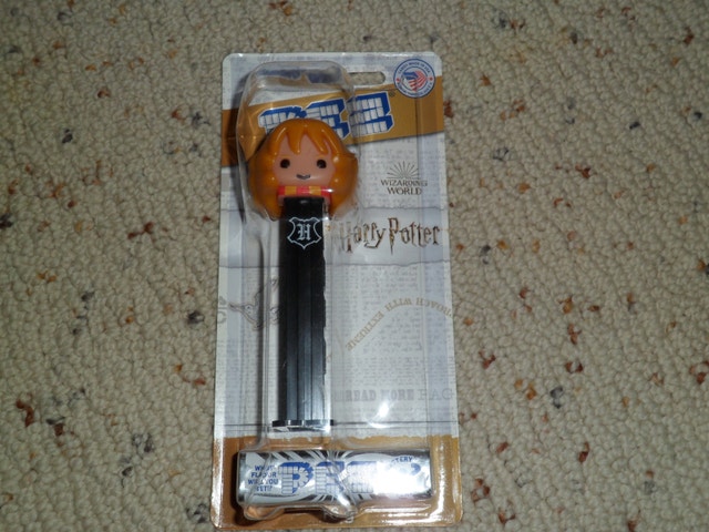 Lot of 2 Harry Potter Pez dispensers and candy Hermione Ron Weas - photo 3