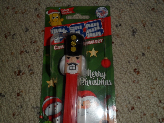 Merry Christmas Pez dispenser and candy the Nutcracker NEW - photo 2