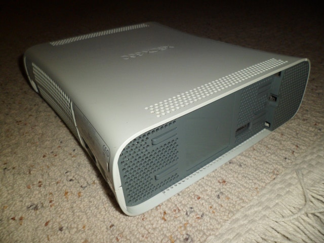 Xbox 360 with disc drive RROD less hard drive - photo 3