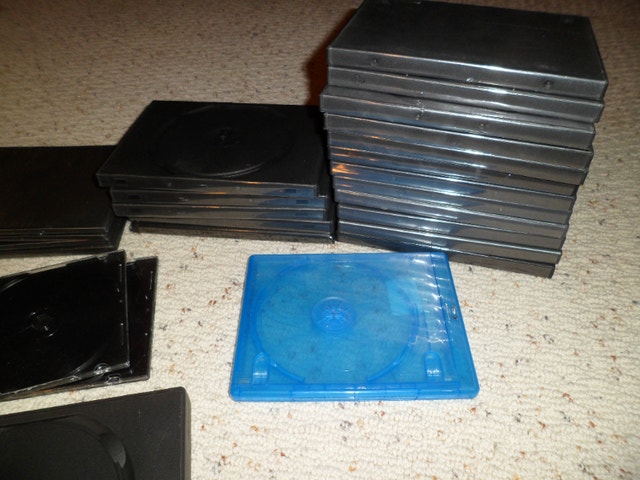 Bundle Lot of 33 CD DVD Blu-Ray Empty Cases - photo 3
