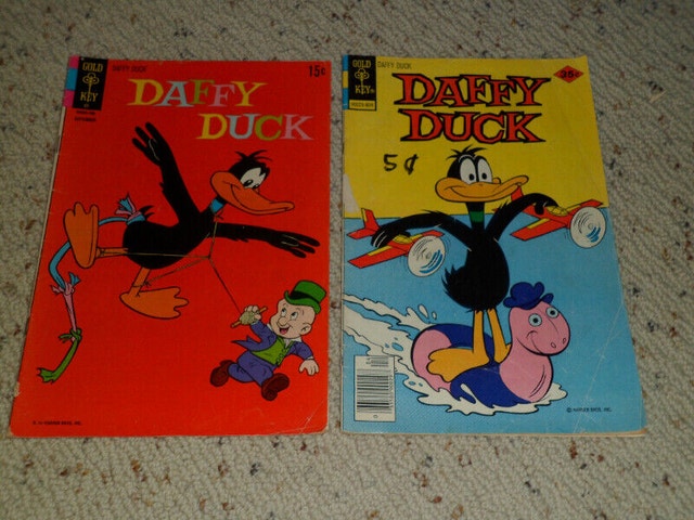 Lot of 2 Vintage Gold Key Daffy Duck Comic Books