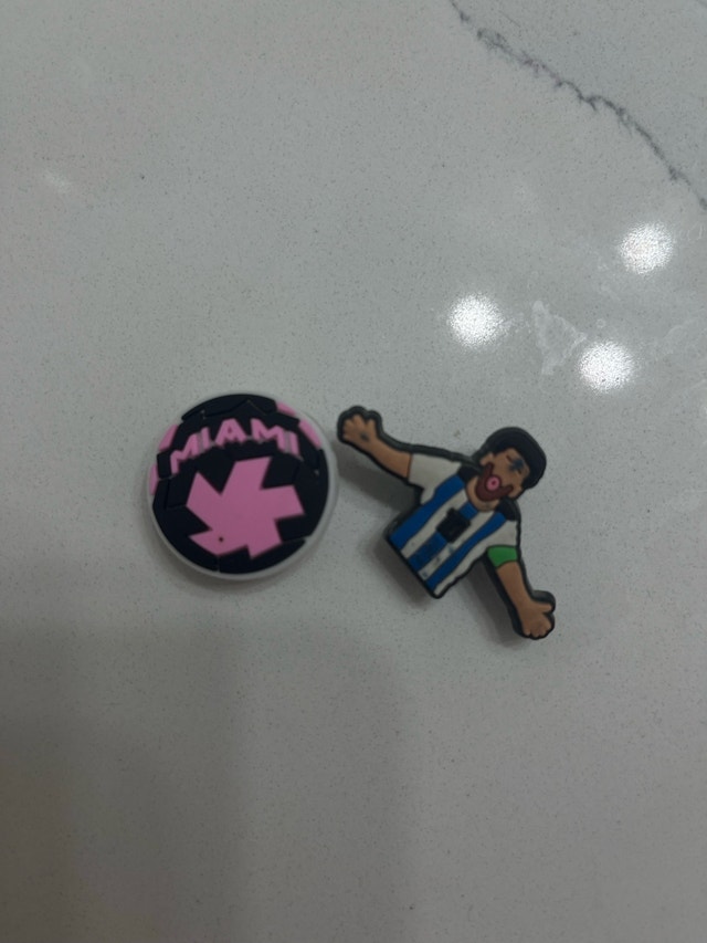 Messi croc gibits