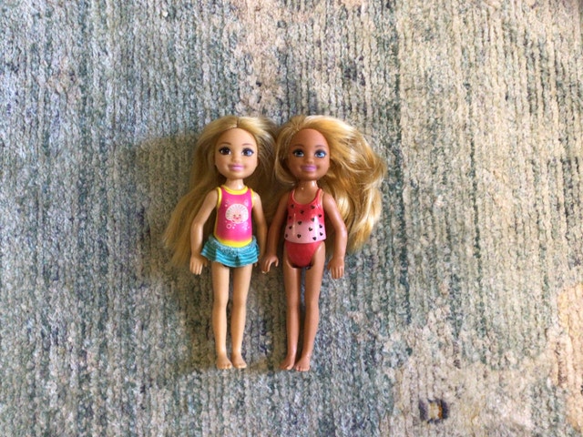 Barbie Dolls (2 Chelsea)