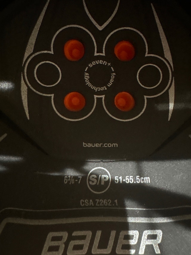 Hockey/skating helmet: Brand- Bauer - photo 4
