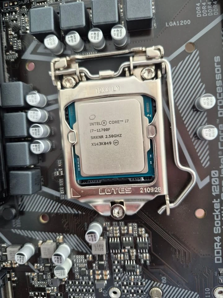 Core i7 11700F and Gigabyte B560 DS3H AC Motherboard Bundle - photo 2
