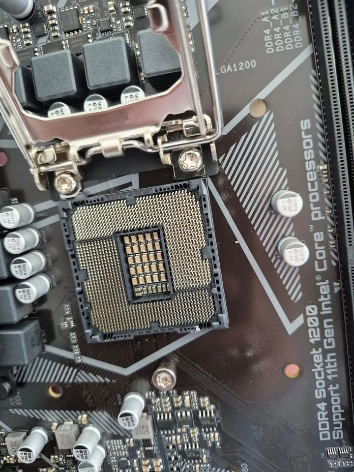 Core i7 11700F and Gigabyte B560 DS3H AC Motherboard Bundle - photo 3
