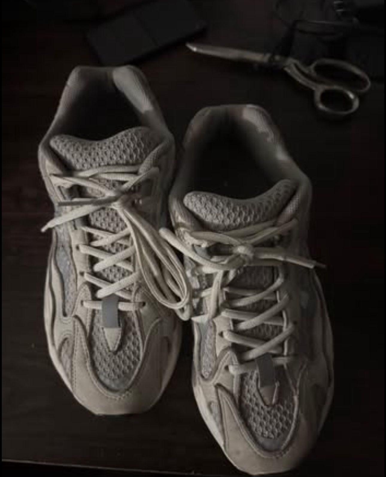 Yeezy Boost 700 V2 Static Reflective Size 8.5 - photo 2