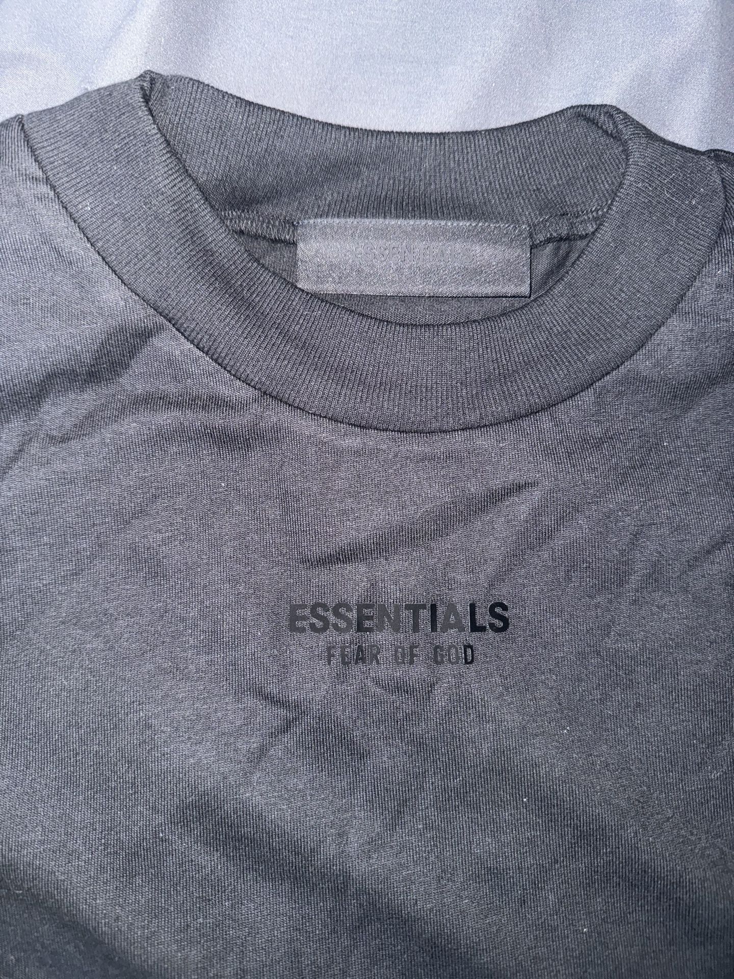 Black Essentials Shirt Small Logo Medium