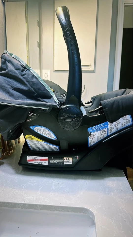 Infant Car Seat + Base - photo 3