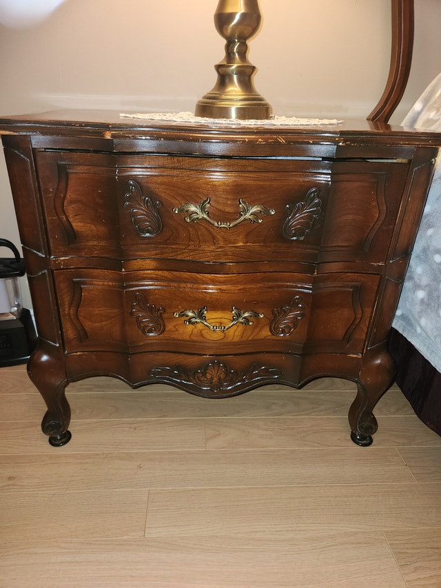 French Provincial Fruitwood Bedroom Set - photo 4