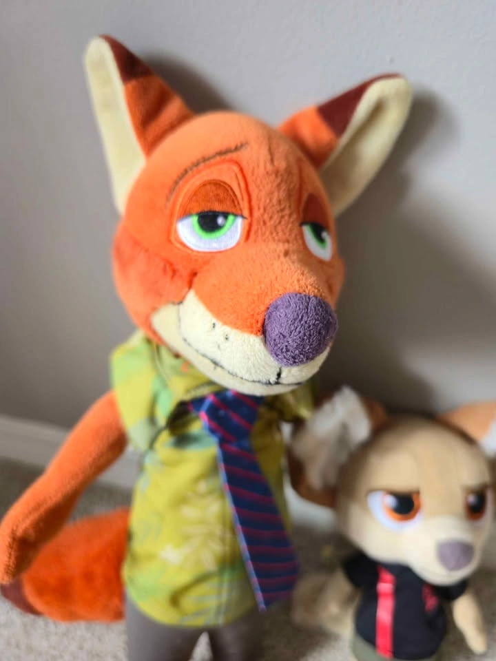 Disney Zootopia Nick Wilde and Finnick Plush Toys - photo 3