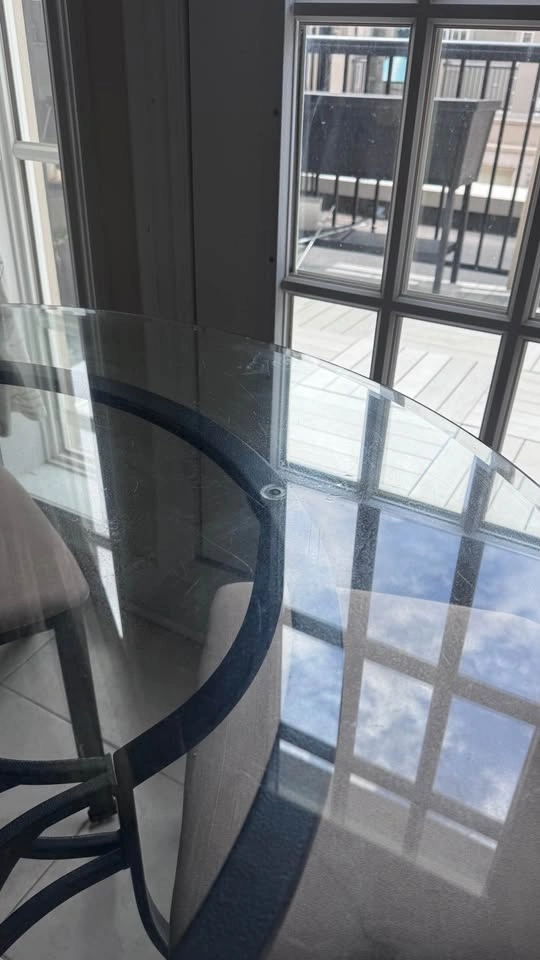 Round Glass Dining Table With 4 Chairs - photo 5