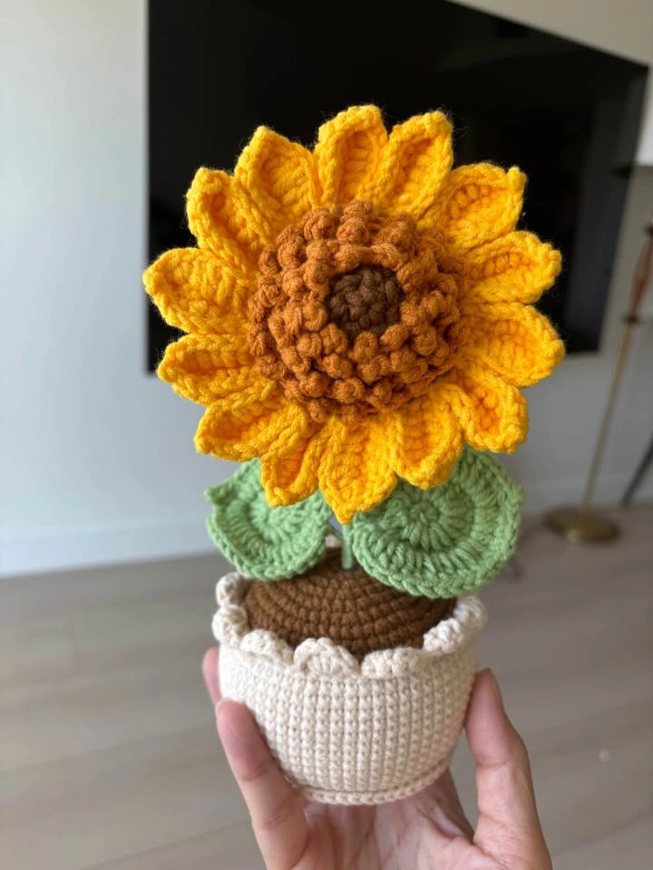 Handmade Crochet Sunflower Pot – Perfect Gift! - photo 2
