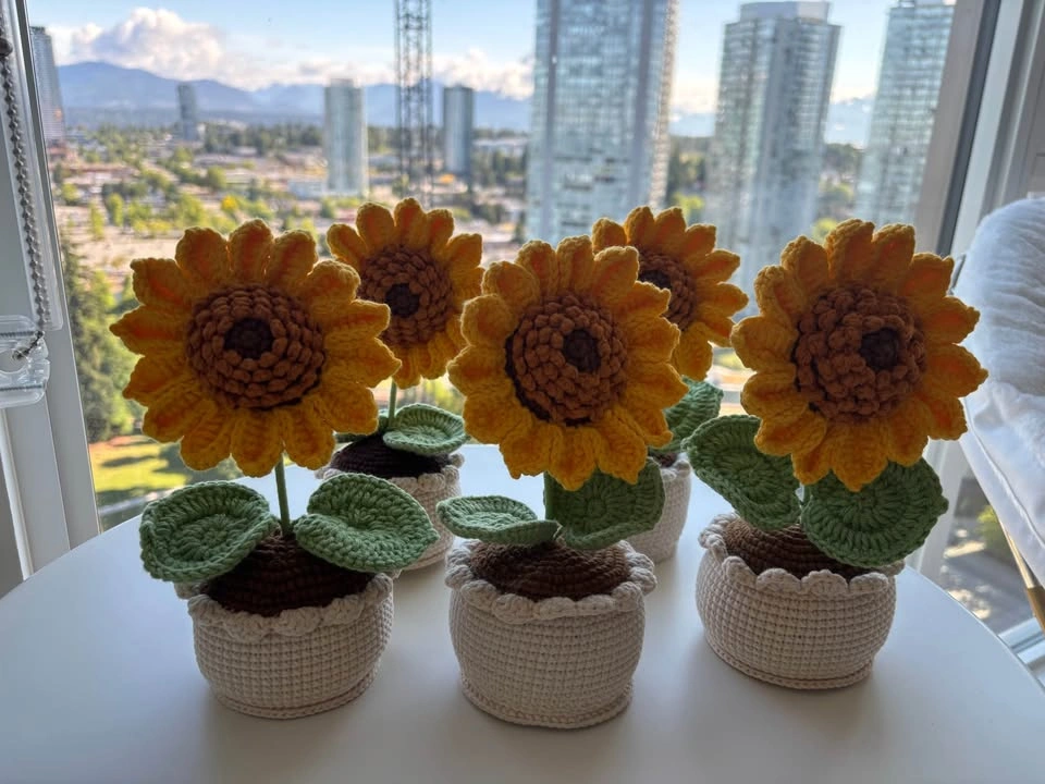 Handmade Crochet Sunflower Pot – Perfect Gift! - photo 4