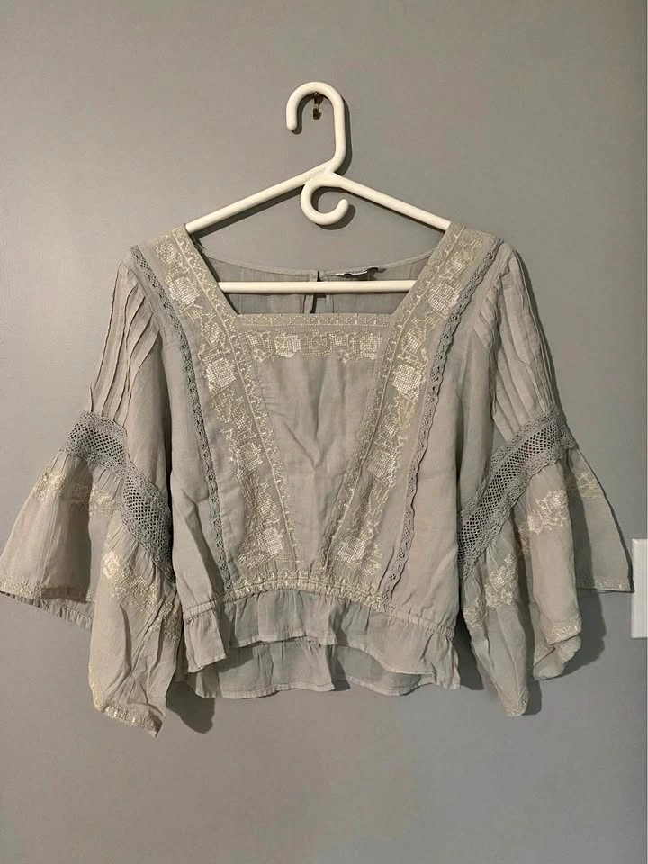 American Eagle Embroidered Bell Sleeve Cropped Boho Top S