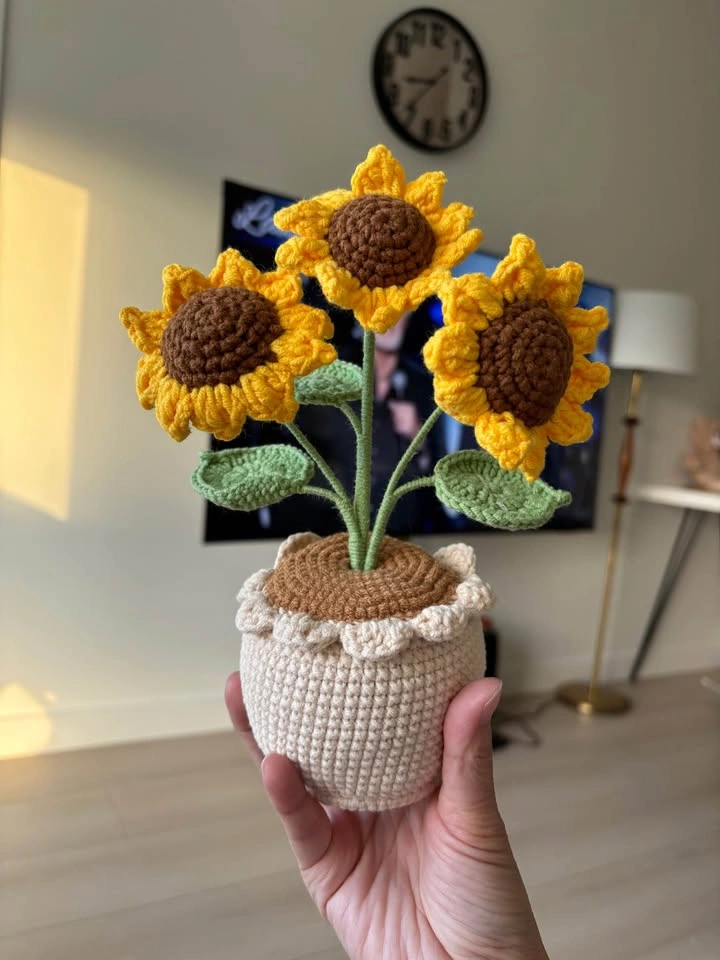 Handmade Crochet Sunflower Pot – Perfect Gift! - photo 4