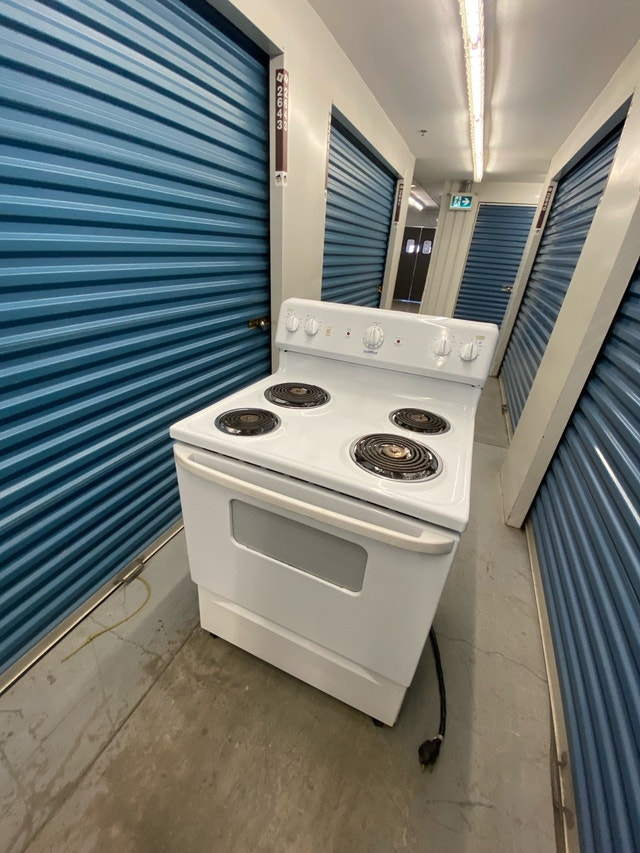 MOFFAT ELECTRIC COIL STOVE - photo 2