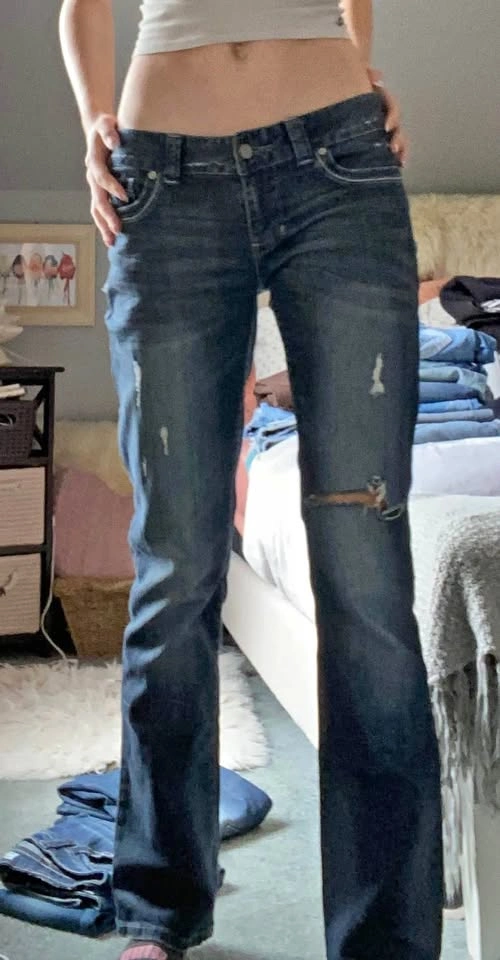 Vintage Y2K Guess Embroidered Low-Rise Bootcut Jeans