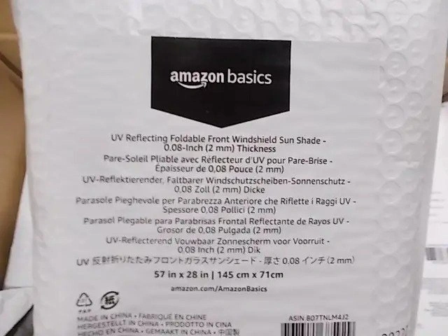 Amazon Basics UV Reflecting Foldable Front Windshield Sun Shade - photo 2