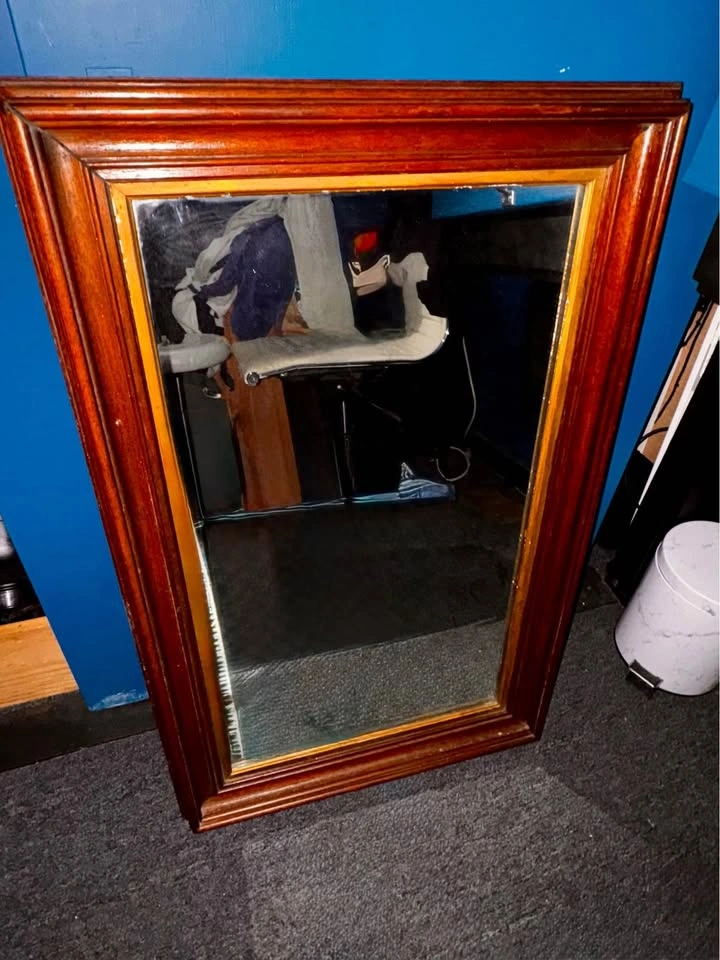 Hang up Wooden Mirror - photo 2