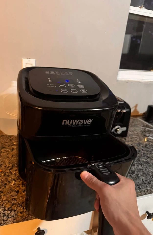 NUWAVE Brio Air Fryer Oven - photo 4