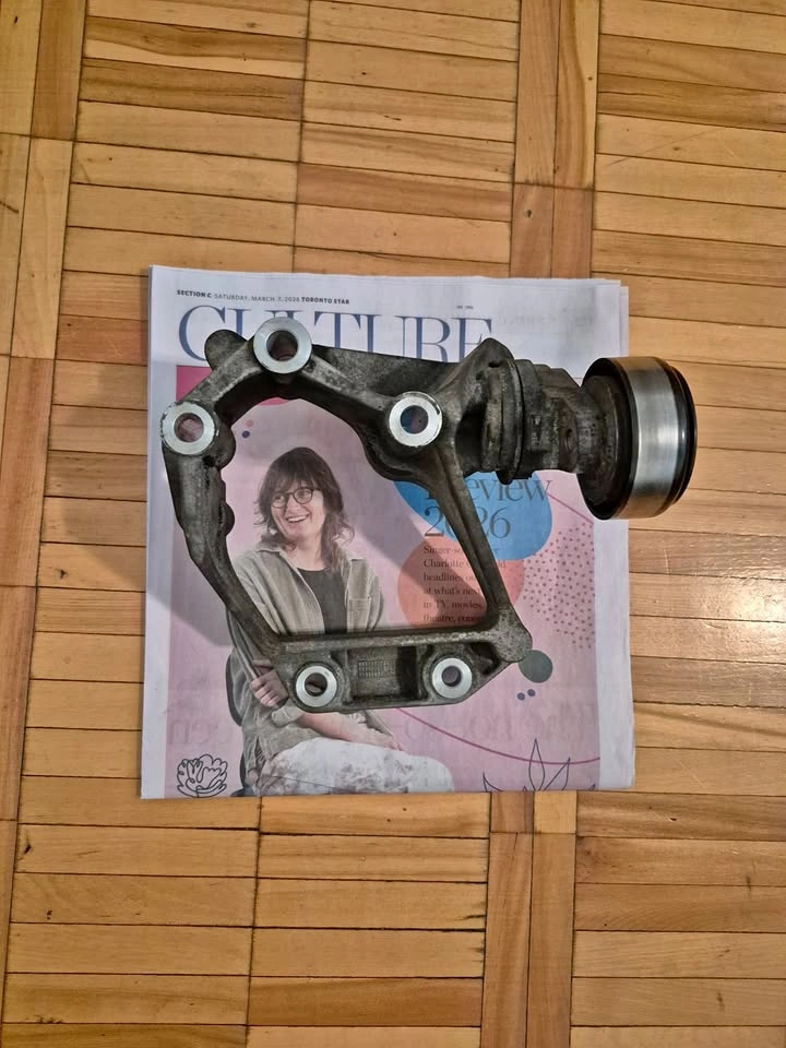 Pontiac G8 GT AC BRACKET
