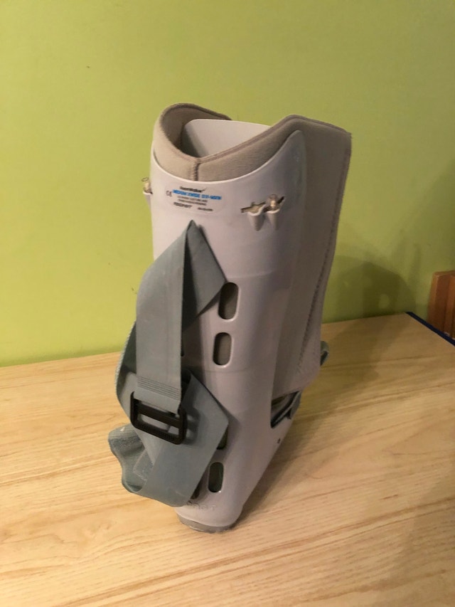Extra Wide Walking Boot / Aircast Style Boot