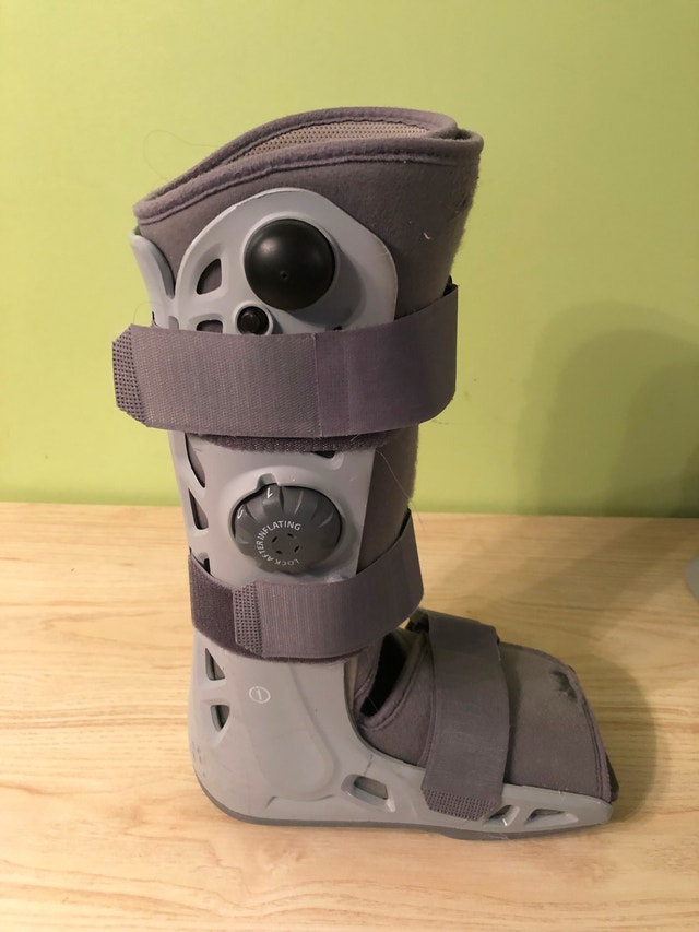 Pneumatic Air Pump Walking Boot - photo 2