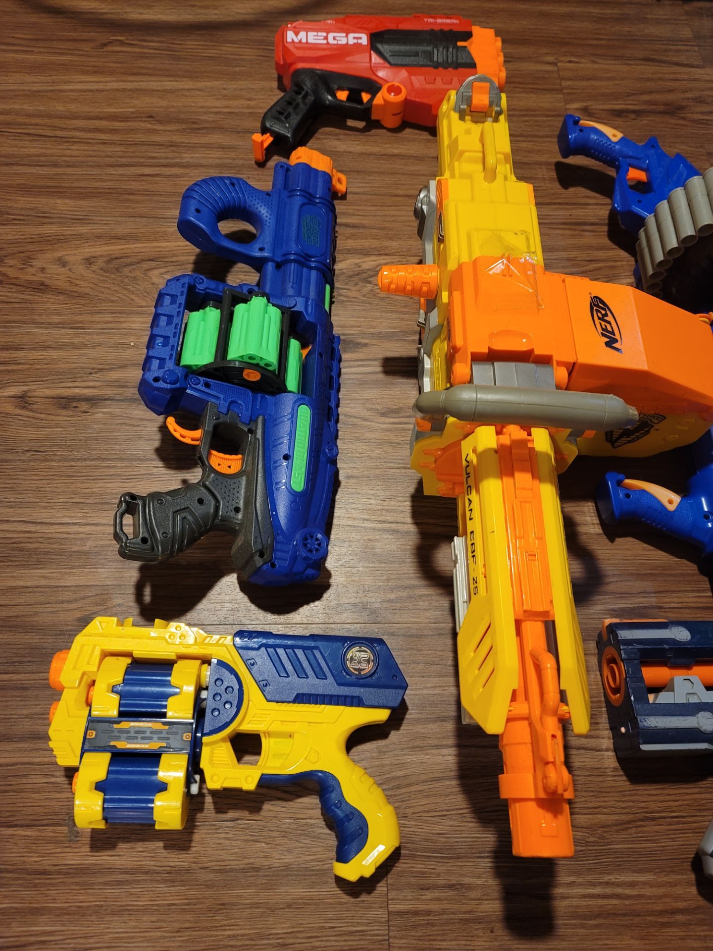 Nerf Gun Lot of 7 including battery operated machine Gun - photo 3