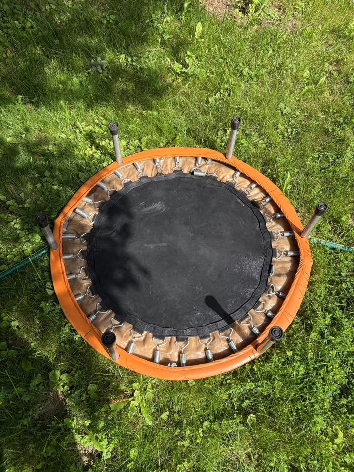 Tempo Fitness Mini Trampoline / Rebounder – $25 - photo 3