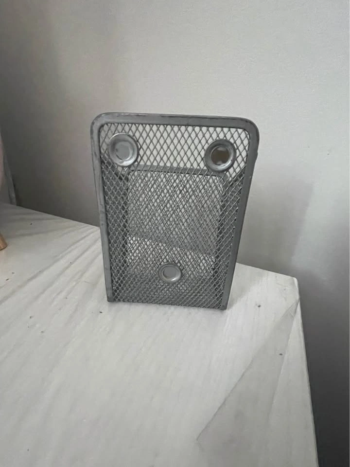 Gray locker accessories - photo 3