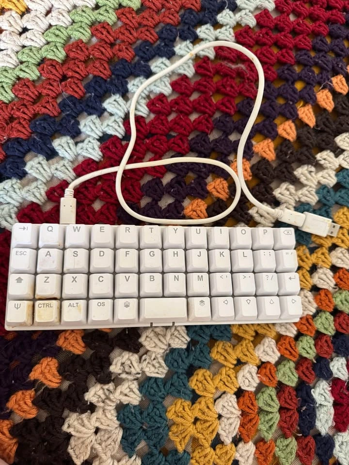 EZ planck 40% keyboard - photo 2