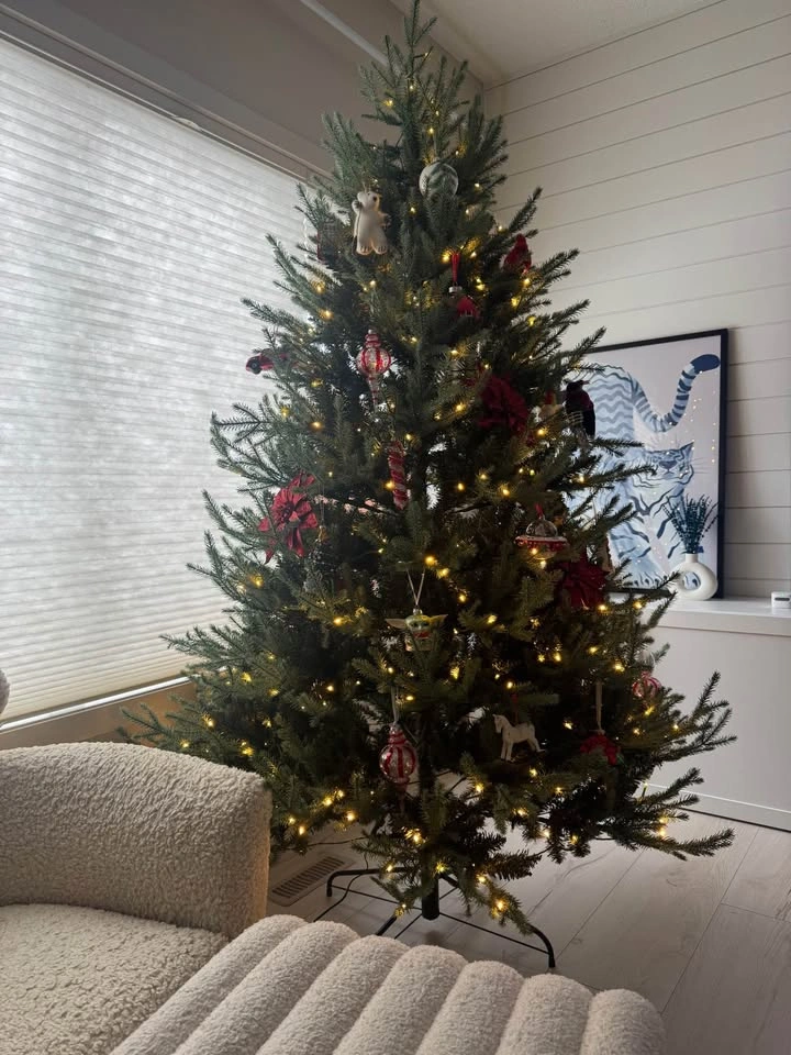 CANVAS Pre-Lit Noelle Fraser Upswept Christmas Tree, 500 LED - photo 4