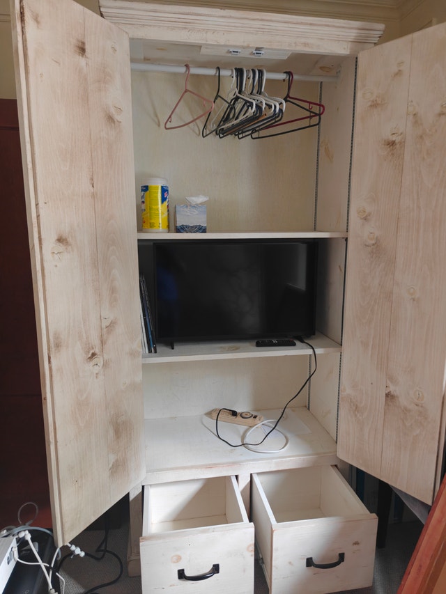 Armoire for sale - photo 2